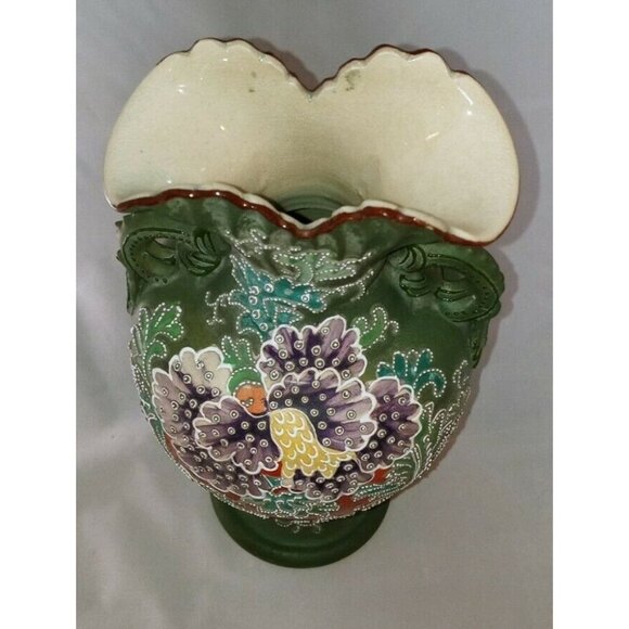 NEEDS SIZE   Japanese Nippon Raised Moriage Vase With Lizard Handles Floral Desi - Picture 9 of 10